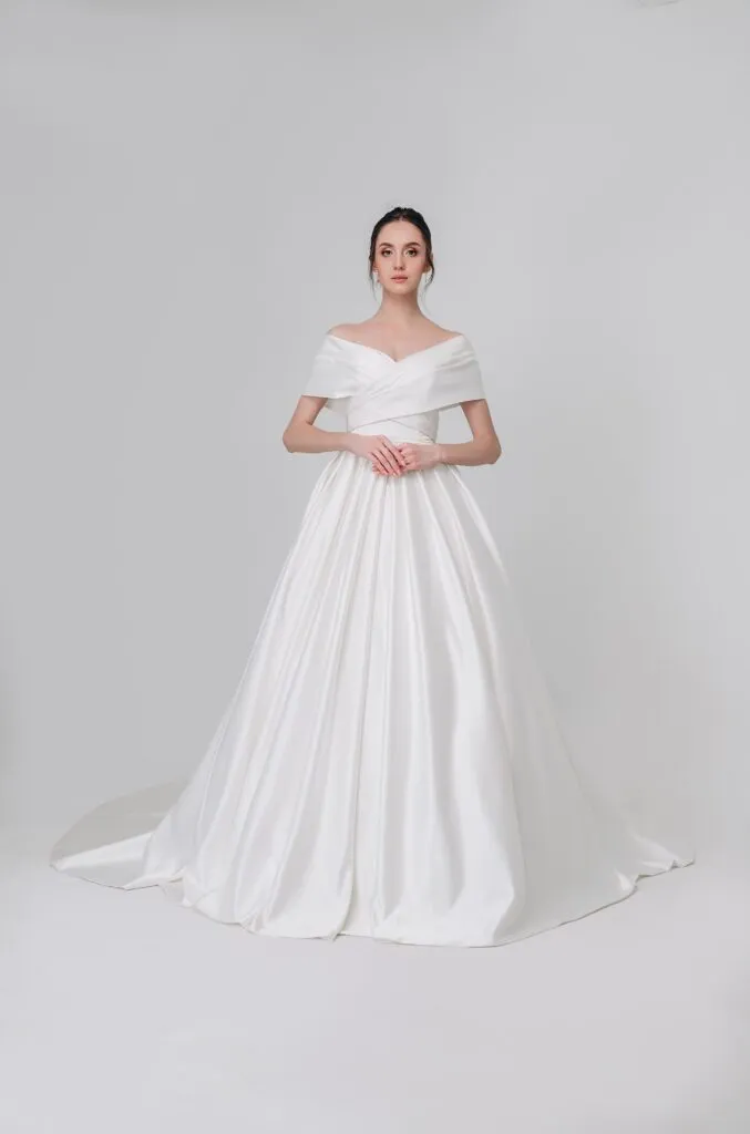 ---Beautiful princess wedding dress with off-the-shoulder neckline made of taffeta, dress with wide skirt--