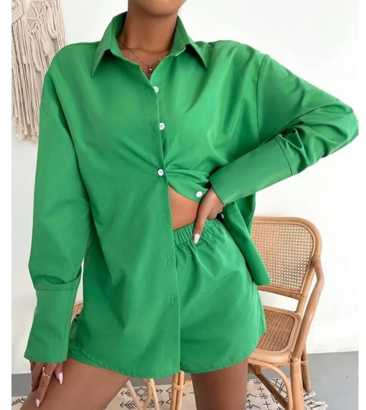 2023 Camicia a maniche lunghe Giacca e pantaloncini Set da donna Set da 2 pezzi Camicetta con bottoni casual Abito verde a due p