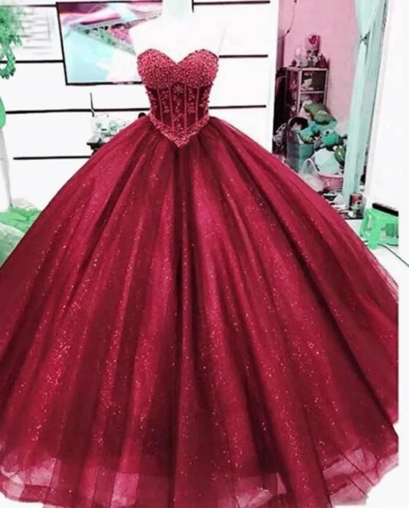 Borgogna Sparkle Prom Dress Sweetheart Appliques Perline Tulle Puffy Ball Gown Abiti da sera lunghi formali per matrimoni Pro