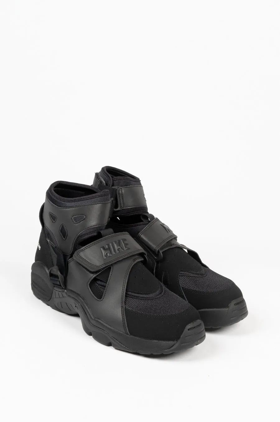 COMME DES GARCONS HOMME PLUS X NIKE AIR CARNIVORE BLACK