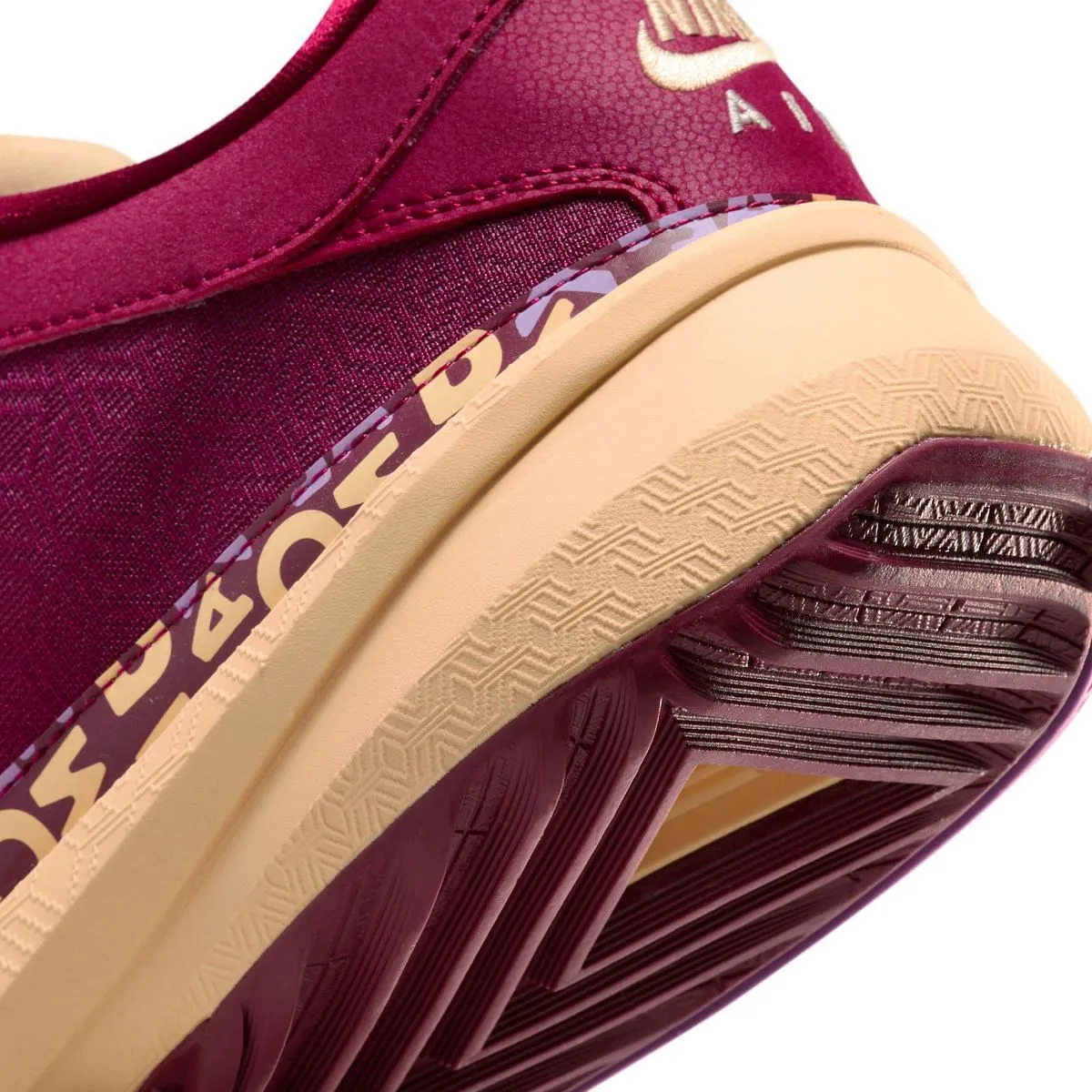      NIKE FREAK 5  
