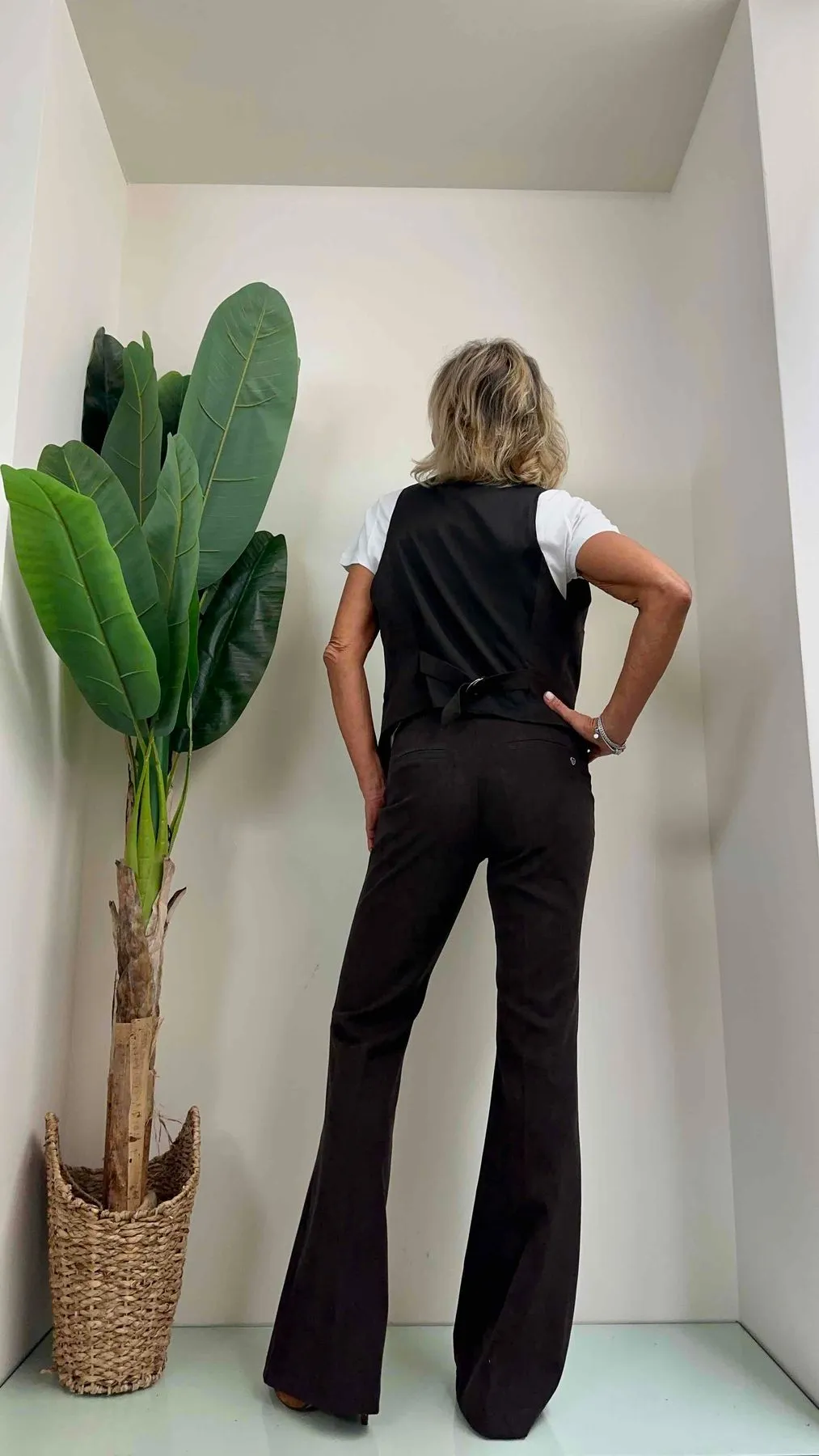 PLEASE - P2YTCIO000 - PANTALONE FLARE CON CINTURA E PIEGA