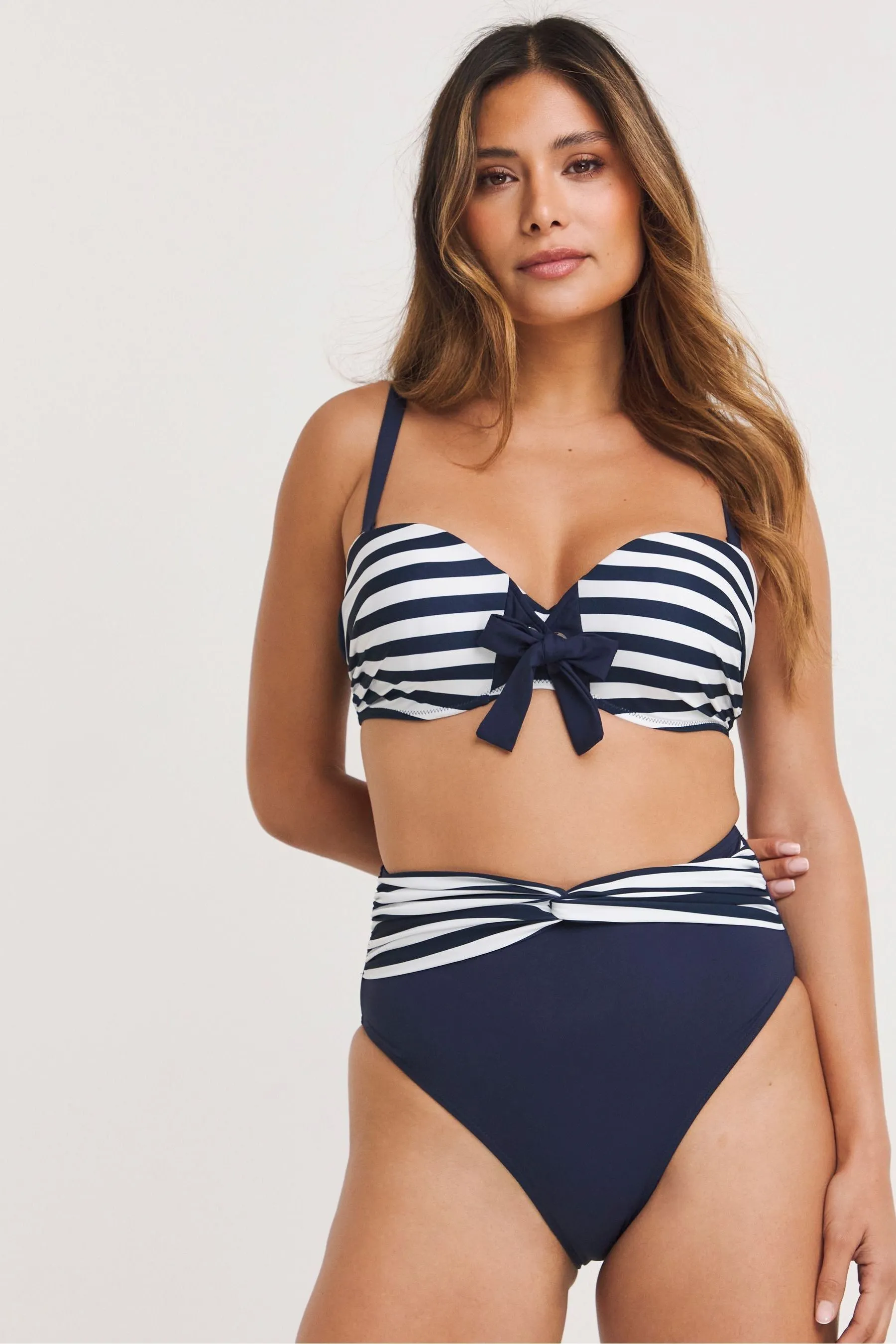 Simply Be - Magisculpt - Slip bikini a vita alta con incrocio sul davanti